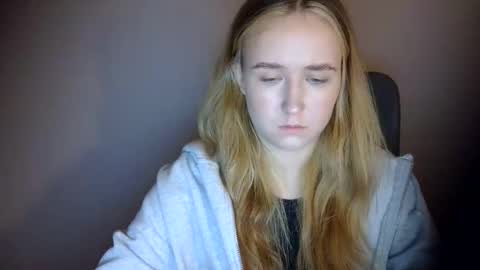 Lulu Baby18 online show from February 23, 7:49 pm