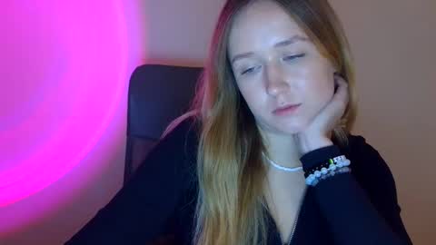 Lulu Baby18 online show from November 12, 9:17 pm