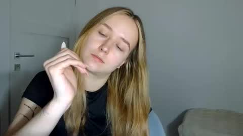 Lulu Baby18 online show from February 28, 9:41 pm