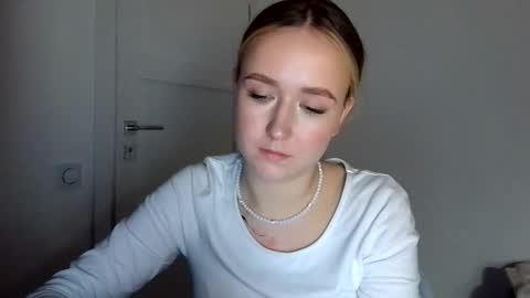 Lulu Baby18 online show from April 7, 7:38 pm