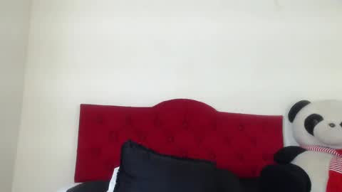 LULU online show from March 5, 8:32 pm