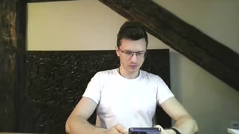 Andrew independent model 2000-0000 CET daily online show from June 10, 6:29 pm