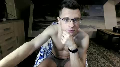 Andrew independent model 2000-0000 CET daily online show from March 9, 9:30 pm