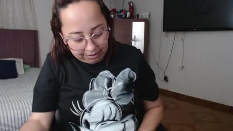 Snapshot of lumi_84 chatting on February 3, 12:36 am LUMI online show from February 3, 12:36 am