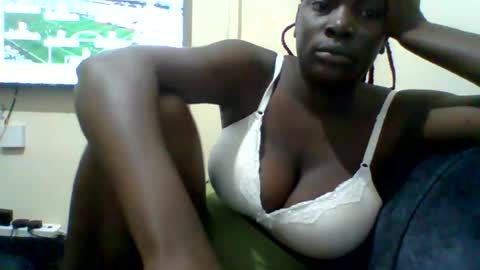 luminous_lust254 online show from July 19, 7:05 pm