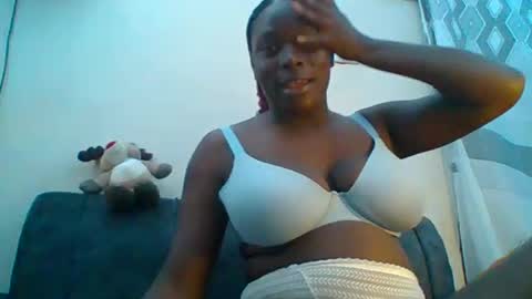 luminous_lust254 online show from July 10, 8:02 pm