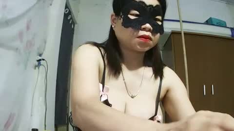 luna_beauty25 online show from September 17, 8:40 am