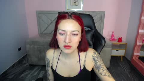 luna_ch1 online show from April 7, 2:41 pm