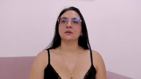 luna_ferrer1 online show from July 28, 2:13 pm