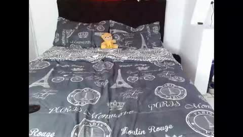 luna ferer online show from November 9, 9:17 pm