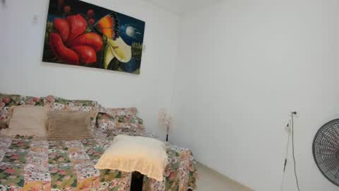 luna_hills15 online show from July 15, 7:29 pm