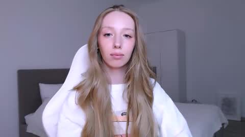 Luna online show from March 11, 10:46 pm