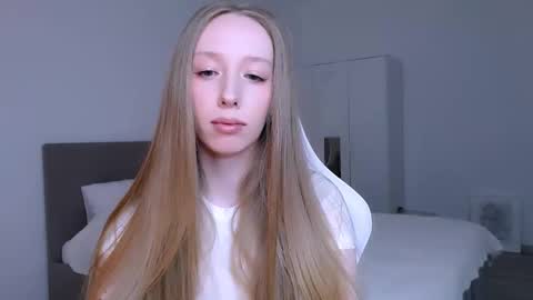 Luna online show from February 21, 9:29 pm