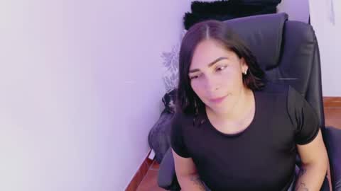 luna online show from April 18, 1:46 pm