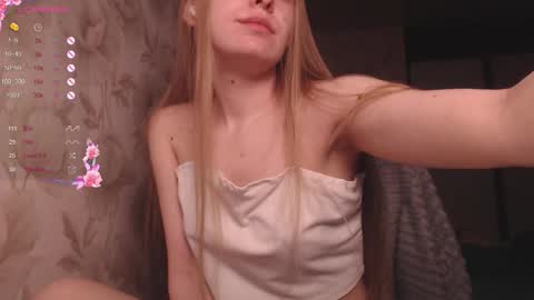 Luna online show from March 22, 2:54 pm