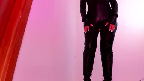 Luna Marquez online show from October 31, 11:54 am