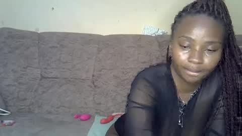 luna_peachy online show from June 13, 6:29 pm