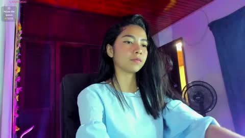 Luna Roja26 online show from June 16, 5:17 pm