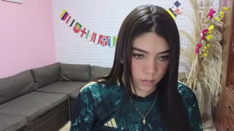 luna_rousse26 online show from June 23, 2:23 pm