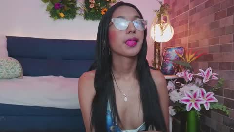 luna_valen online show from February 27, 5:00 am