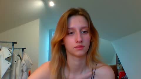L U N A  online show from December 4, 7:55 am