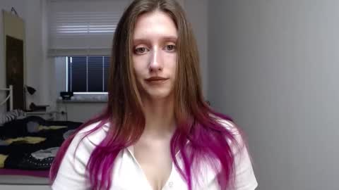 L U N A  online show from November 6, 7:00 am