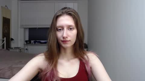 L U N A  online show from January 9, 6:41 am