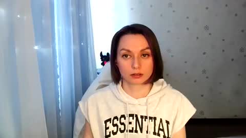 lunaa_bluee online show from June 8, 3:24 pm