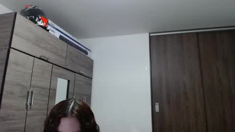 Snapshot of lunaa_sub chatting on October 4, 6:17 pm lunaa_sub online show from October 4, 6:17 pm