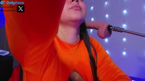 Snapshot of lunaahatzel chatting on January 30, 3:08 pm Luna Hatzel online show from January 30, 3:08 pm