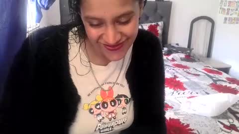 lunaevans42 online show from June 16, 6:12 pm