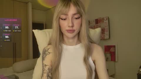 Luna online show from March 3, 9:33 pm