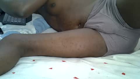 lunalove22_ online show from February 6, 7:12 am