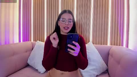 lunamillers_ online show from July 16, 4:38 am