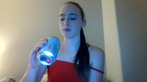 lunapixie2020 online show from July 2, 3:23 am