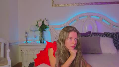 Luna Rishi online show from September 25, 12:01 pm