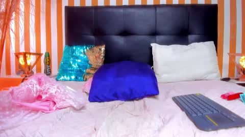 Luna Toledo online show from November 8, 2:20 pm