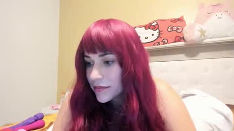 lunaverse_ online show from April 15, 5:38 pm