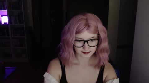 LunaXcherry online show from March 23, 5:40 pm