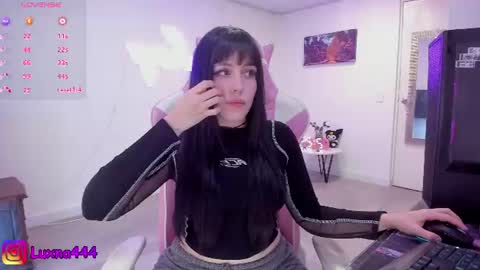   online show from July 23, 7:11 pm