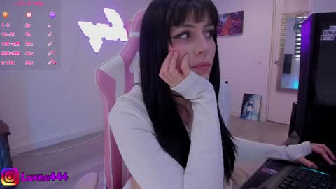   online show from July 25, 8:29 pm