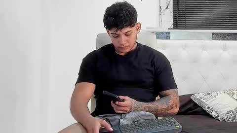 Lunay online show from January 10, 1:00 am