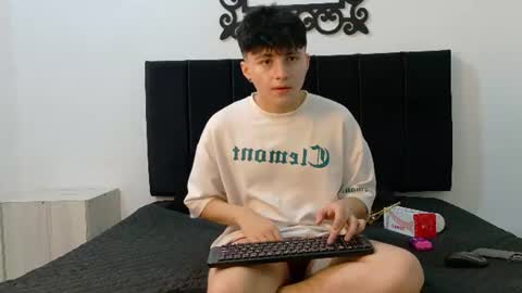 lunaydream online show from June 13, 12:37 pm