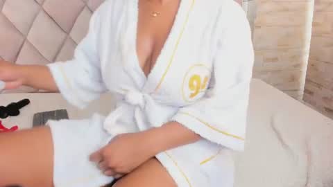 Lunna Bonny online show from June 13, 9:03 pm