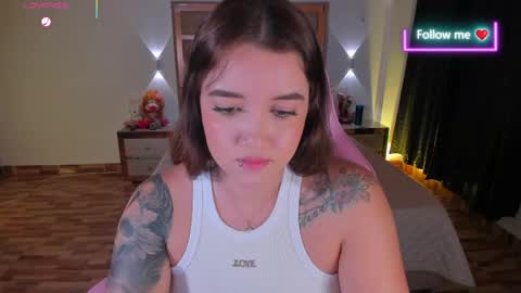 LUNA ROSE online show from April 10, 6:30 am