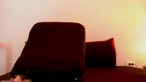 lupe online show from April 14, 7:50 pm