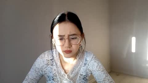 Roxie online show from April 9, 2:12 pm