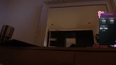 lusciouslipsxx online show from June 18, 5:02 am