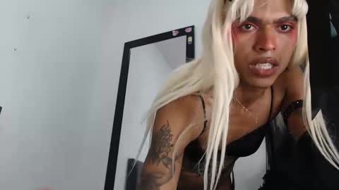 lussiana online show from October 6, 11:00 pm