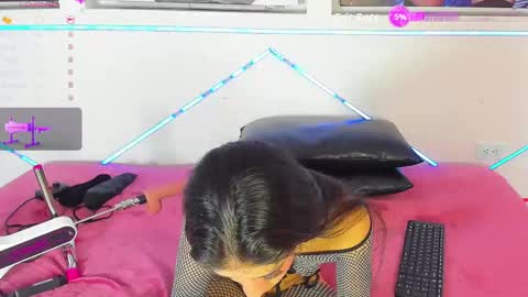 Lussie  online show from October 20, 12:32 pm